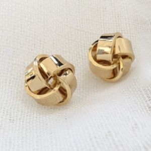 Zara minimalist gold color earrings